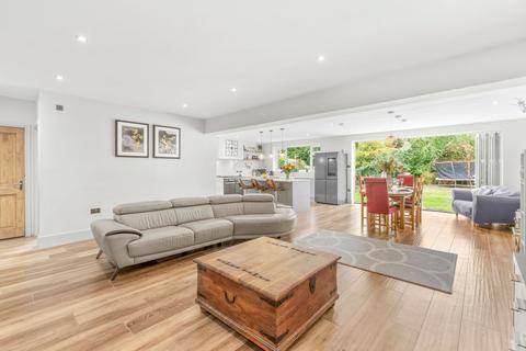 5 bedroom detached house for sale, Wendover Road, Aylesbury HP22