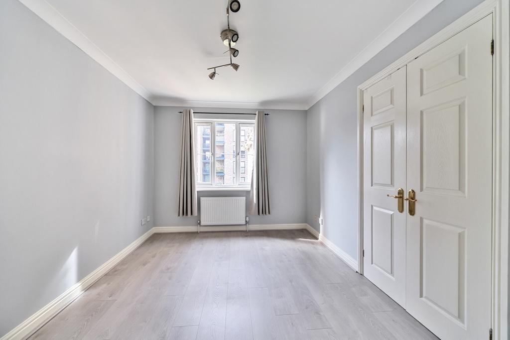 1332594-14-688b99...