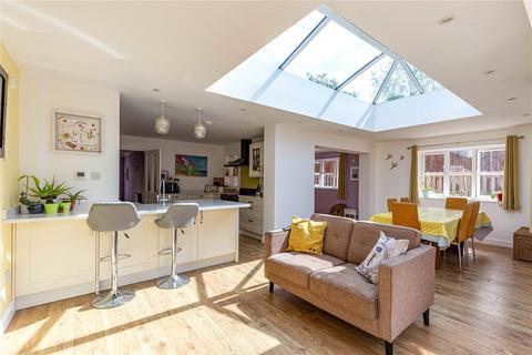 262a Badminton Road, Coalpit Heath, Bristol, BS36 2QW