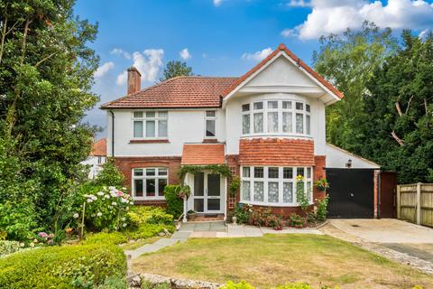 19 Highfield Crescent, Southampton, SO17 1SG