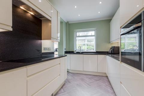 5 bedroom semi-detached house for sale, Faraday Avenue, Sidcup, DA14