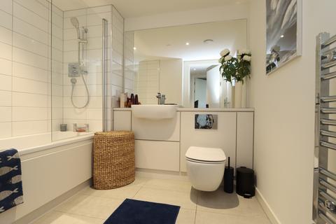 3 bedroom flat for sale, Smokehouse One, Smiths Dock, North Shields, NE29 6BU