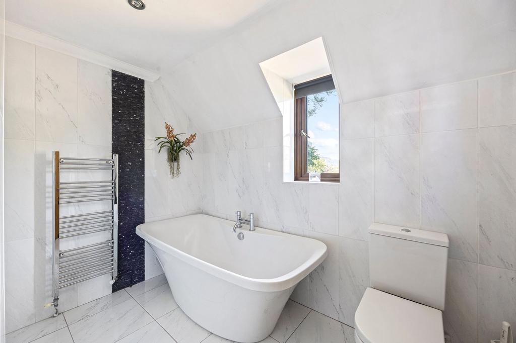 En-suite Bathroom
