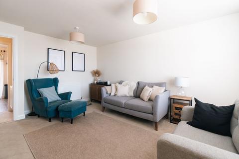 3 bedroom semi-detached house for sale, Beech Avenue, Market Harborough, LE16