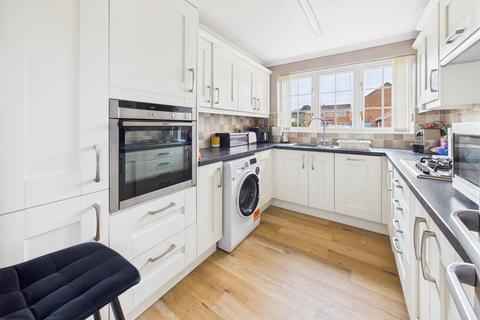 120 Cannons Gate, Clevedon, BS21 5HN