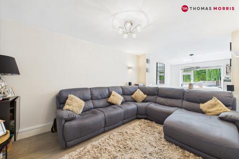 4 bedroom semi-detached house for sale, Richmond Close, Cambridgeshire PE29