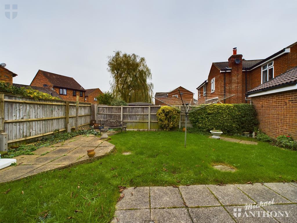 Cam02773 g0 pr0206 still017