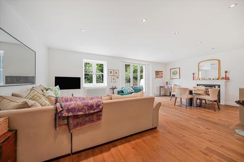 3 bedroom flat to rent, Buckland Crescent, Belsize Park, London, NW3