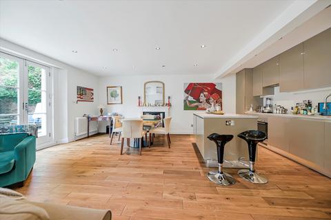 3 bedroom flat to rent, Buckland Crescent, Belsize Park, London, NW3