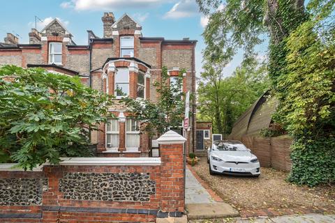 3 bedroom flat for sale, Crouch Hall Road, Crouch End, London, N8