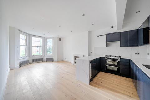 3 bedroom flat for sale, Crouch Hall Road, Crouch End, London, N8