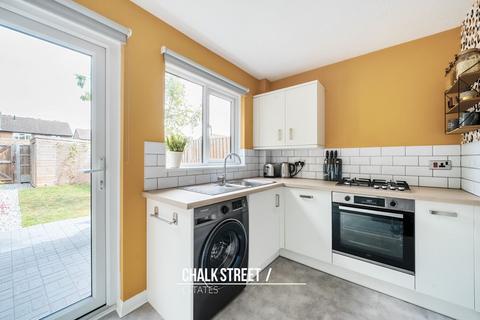 2 bedroom terraced house for sale, Copperfields Way, Harold Wood, RM3