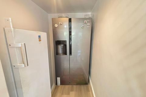 5 Bartlow Gardens, Romford, RM5 3UA
