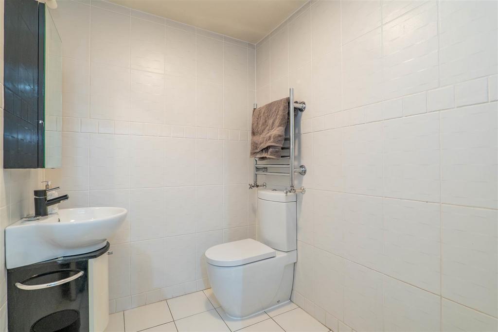 Bedroom Two Ensuite