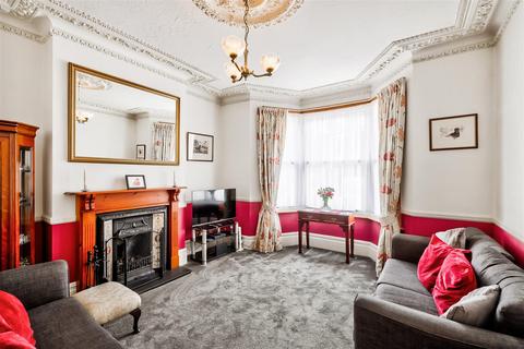 4 bedroom terraced house for sale, Wanstead Park Avenue, Aldersbrook