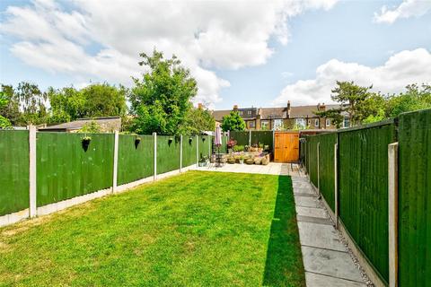 4 bedroom terraced house for sale, Wanstead Park Avenue, Aldersbrook