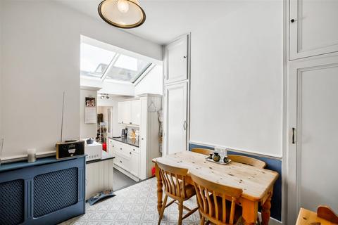 4 bedroom terraced house for sale, Wanstead Park Avenue, Aldersbrook