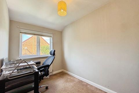 53 Falcon Way, Sleaford, NG34 7UA