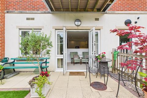 2 bedroom retirement property for sale, Rise Road, Berkshire SL5