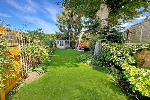 3 bedroom detached house for sale, Silver Lion Gardens, West Street, Lilley, Luton, LU2 8LH