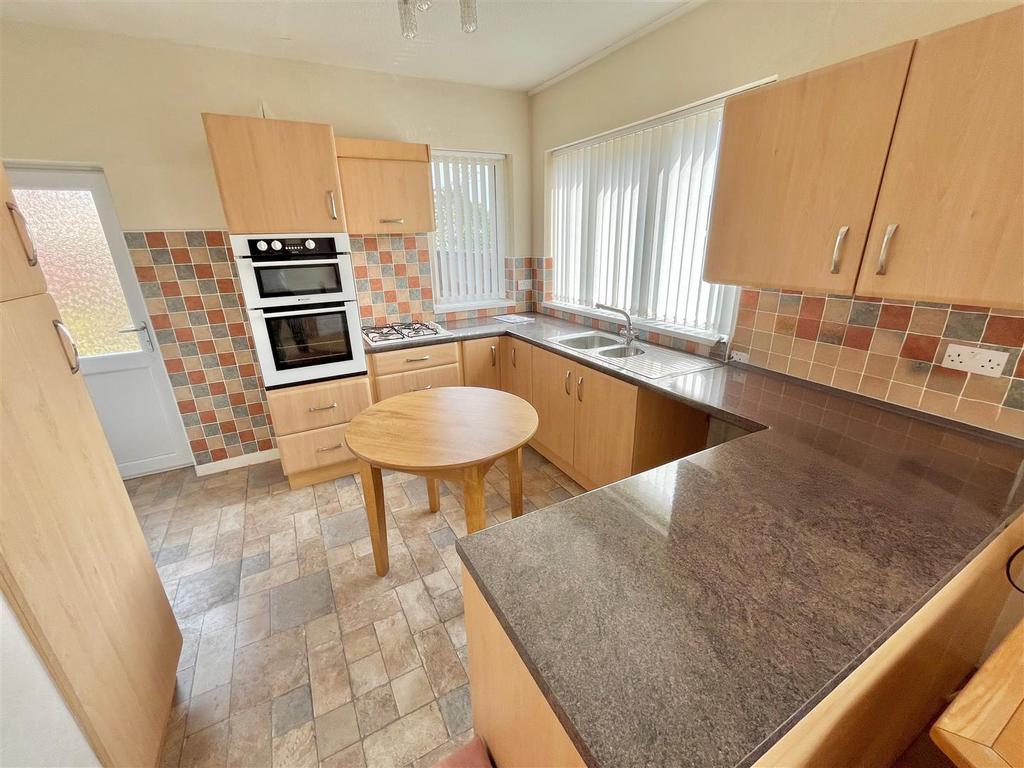 Breakfast Kitchen 2