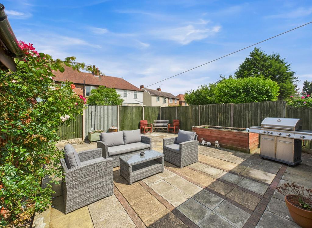 Rear garden (Virtually Furnished)