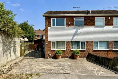 Kenia Close, Carlton, Nottingham