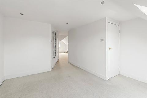 3 bedroom flat for sale, Parsonage Lane, Westcott, Dorking, Surrey, RH4