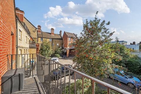 2 bedroom flat for sale, Lee High Road, Lee, London, SE12