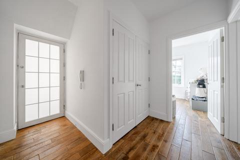 2 bedroom flat for sale, Lee High Road, Lee, London, SE12