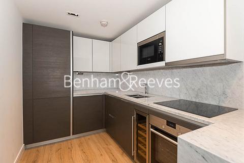 1 bedroom apartment to rent, Sovereign Court,  Hammersmith W6