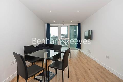 1 bedroom apartment to rent, Sovereign Court,  Hammersmith W6