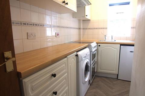 2 bedroom flat to rent, Higher Bents Lane, Bredbury, SK6
