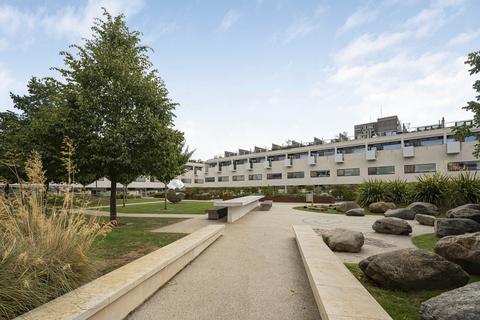 2 bedroom flat for sale, Gabriel Square, St. Albans, Hertfordshire, AL1