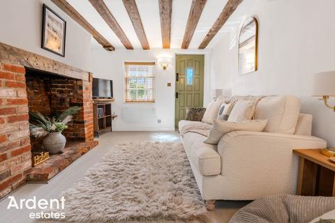 2 bedroom terraced house for sale, North Street, Maldon