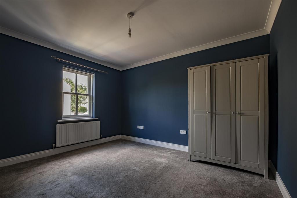 Davison Court Landscape -16.jpg