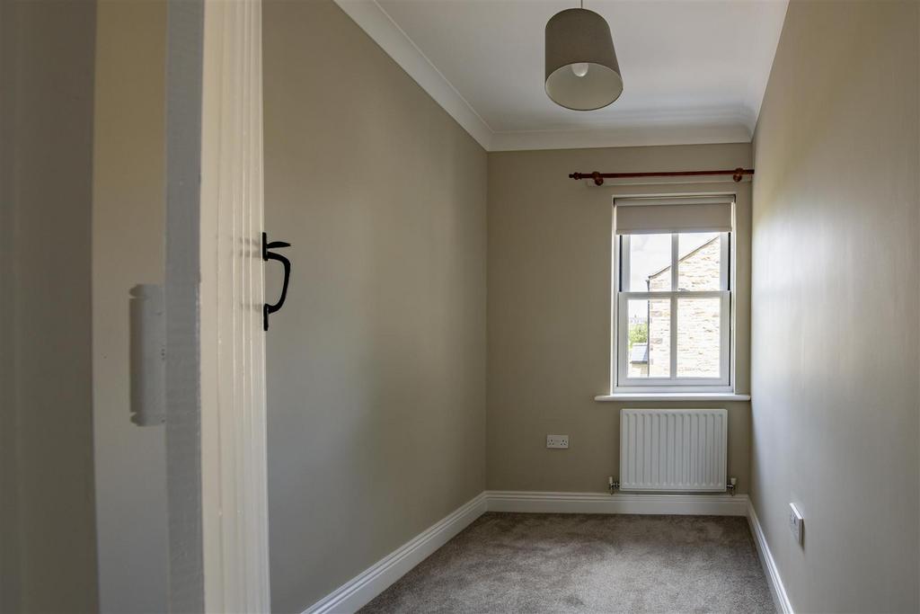 Davison Court Landscape -18.jpg