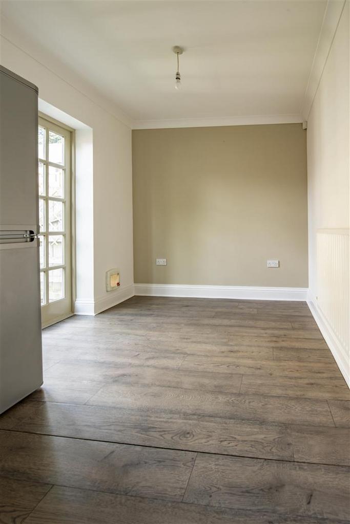 Davison Court Insta -10.jpg