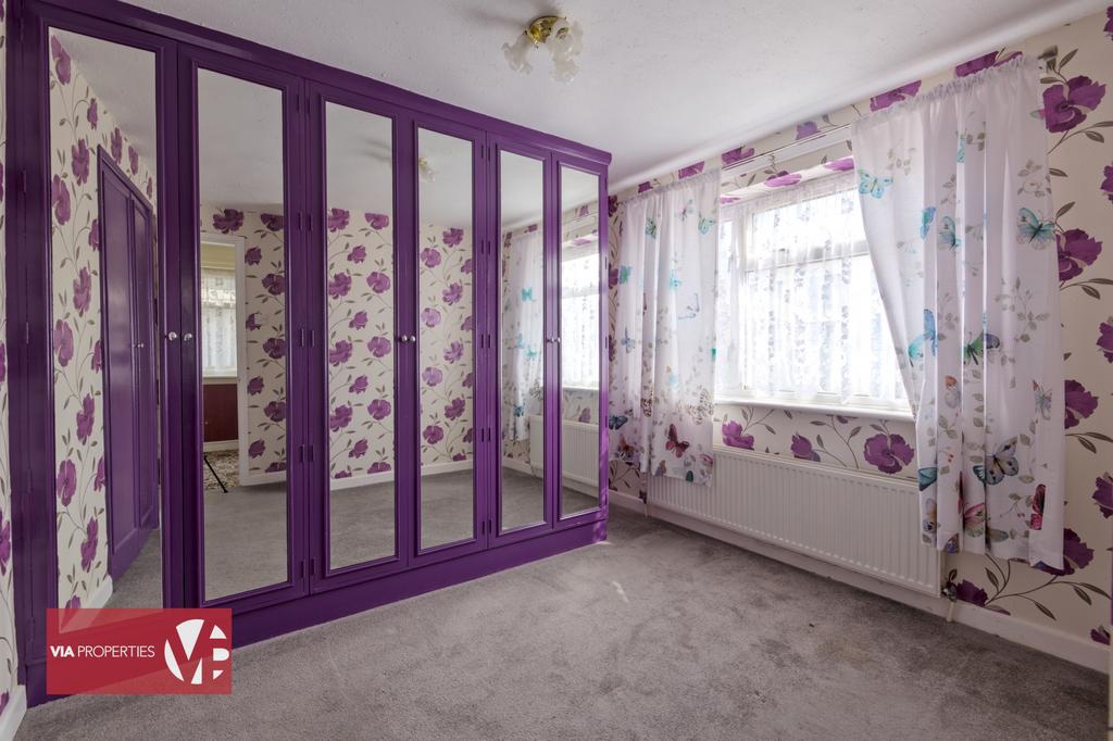 3 Bosanquet Road Hoddesdon via properties...