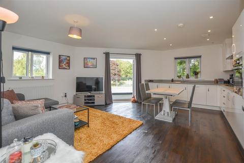 2 bedroom apartment for sale, Florence Close, Great Warley, Brentwood