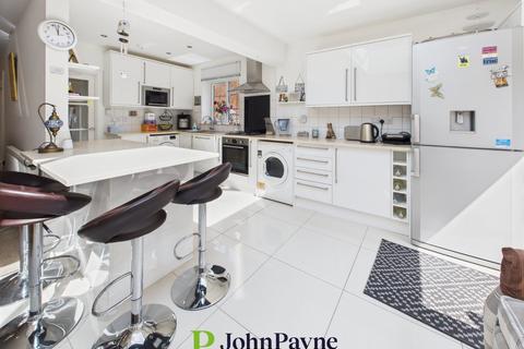2 bedroom bungalow for sale, Haddon End, Styvechale, Coventry, CV3