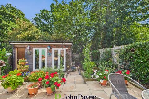 2 bedroom bungalow for sale, Haddon End, Styvechale, Coventry, CV3