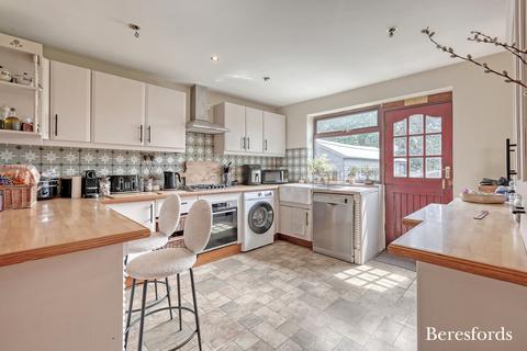 4 bedroom semi-detached house for sale, Squirrels Heath Road, Romford, RM3