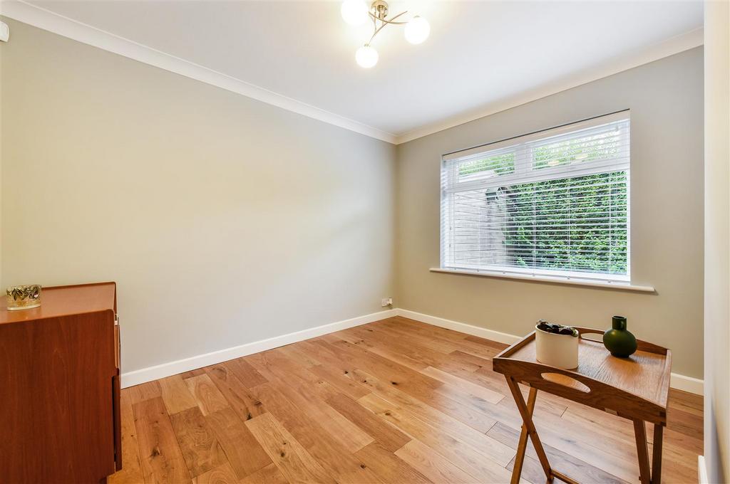 Bedroom 5/Snug