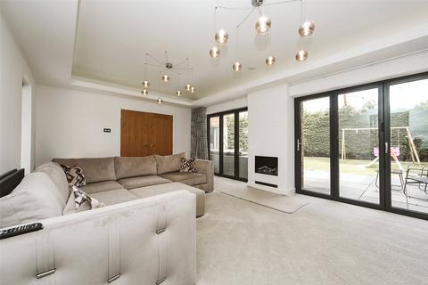 3 bedroom detached house for sale, Mill Hey, Rainhill, Prescot, Merseyside, L35