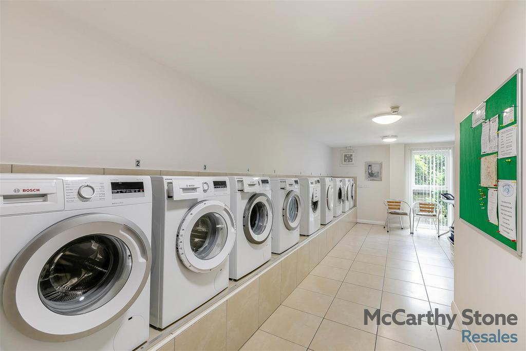8659844-interior19.jpg