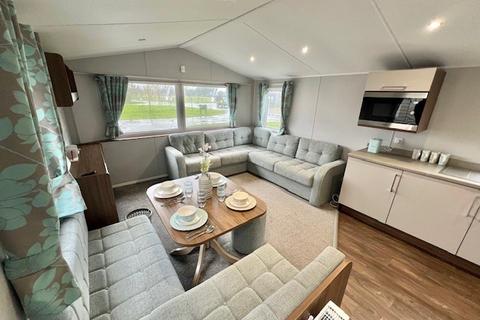 undefined, Willerby Seasons 2019 Cakes and Ale Holiday Park, Theberton IP16