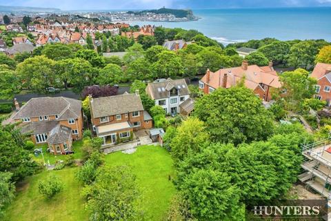 4 bedroom detached house for sale, Sea Cliff Road, Scarborough
