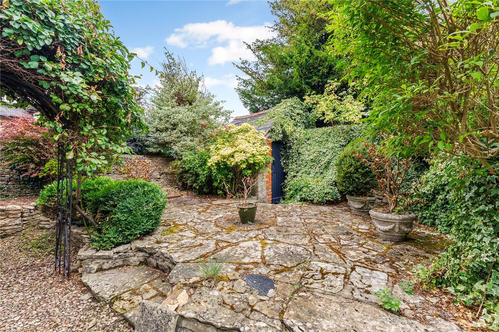 Courtyard Garden