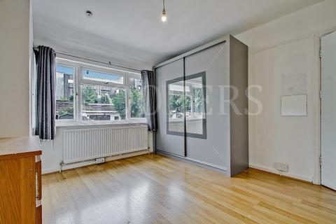 3 bedroom terraced house for sale, Crest Road, London, NW2